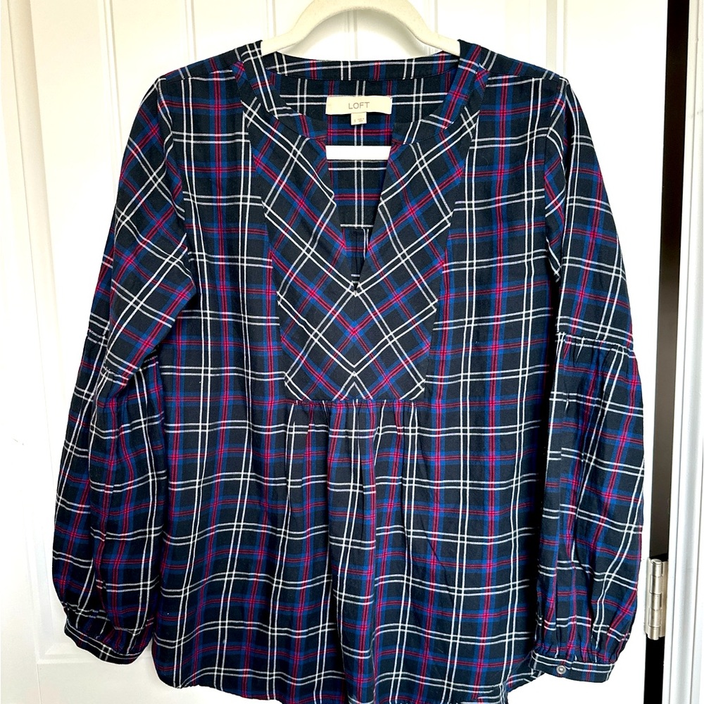 LOFT plaid tunic. Black with blue red and white plaid. Brand new. S